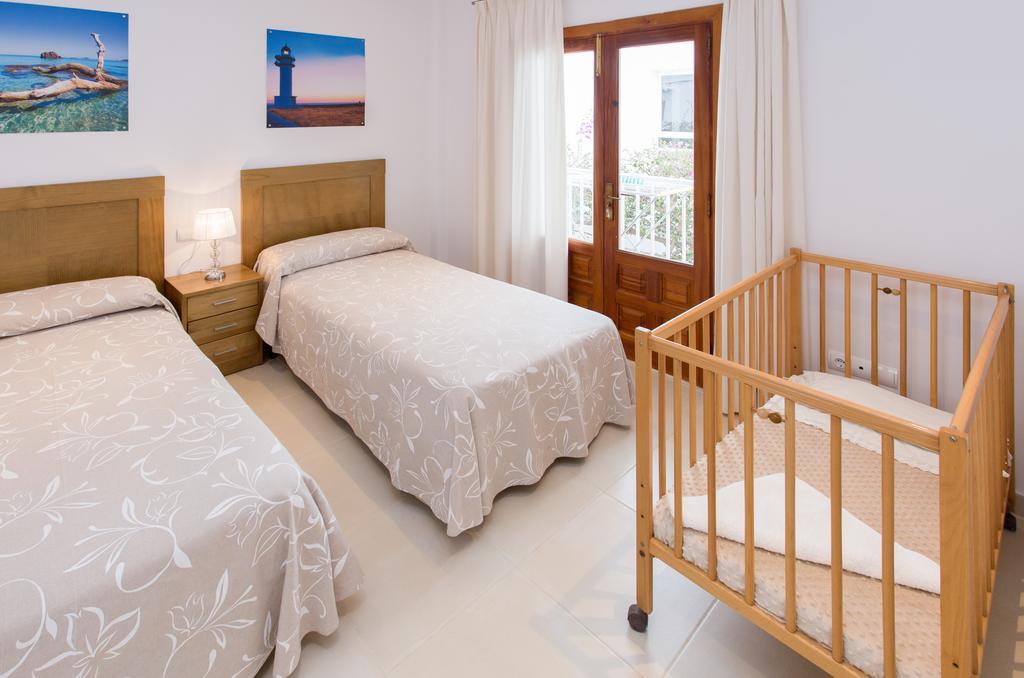 Apartamentos Sofia Es Cana Zewnętrze zdjęcie