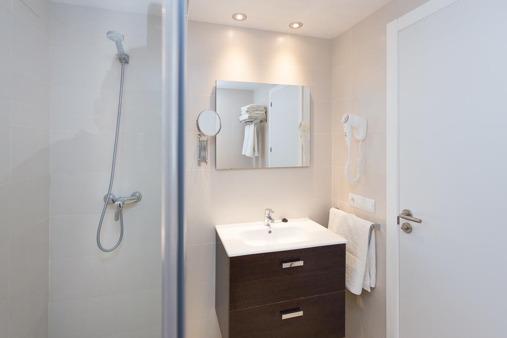 Apartamentos Sofia Es Cana Zewnętrze zdjęcie