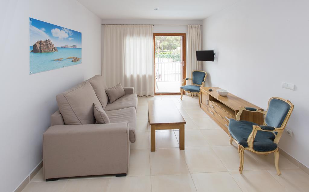 Apartamentos Sofia Es Cana Zewnętrze zdjęcie
